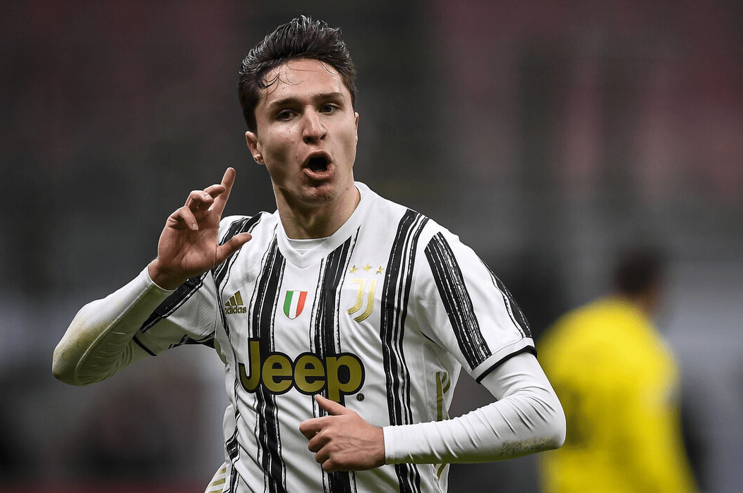 lol下载-包含赛地聚焦：社区盾关键时刻热度飙升；尤文图斯扳平良机；媒体盛赞；球队文化再被提及的词条